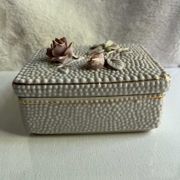 VTG MCM 1950s Thames Hand Painted Pink Rose Textured Trinket Box - Picture 5 of 8
